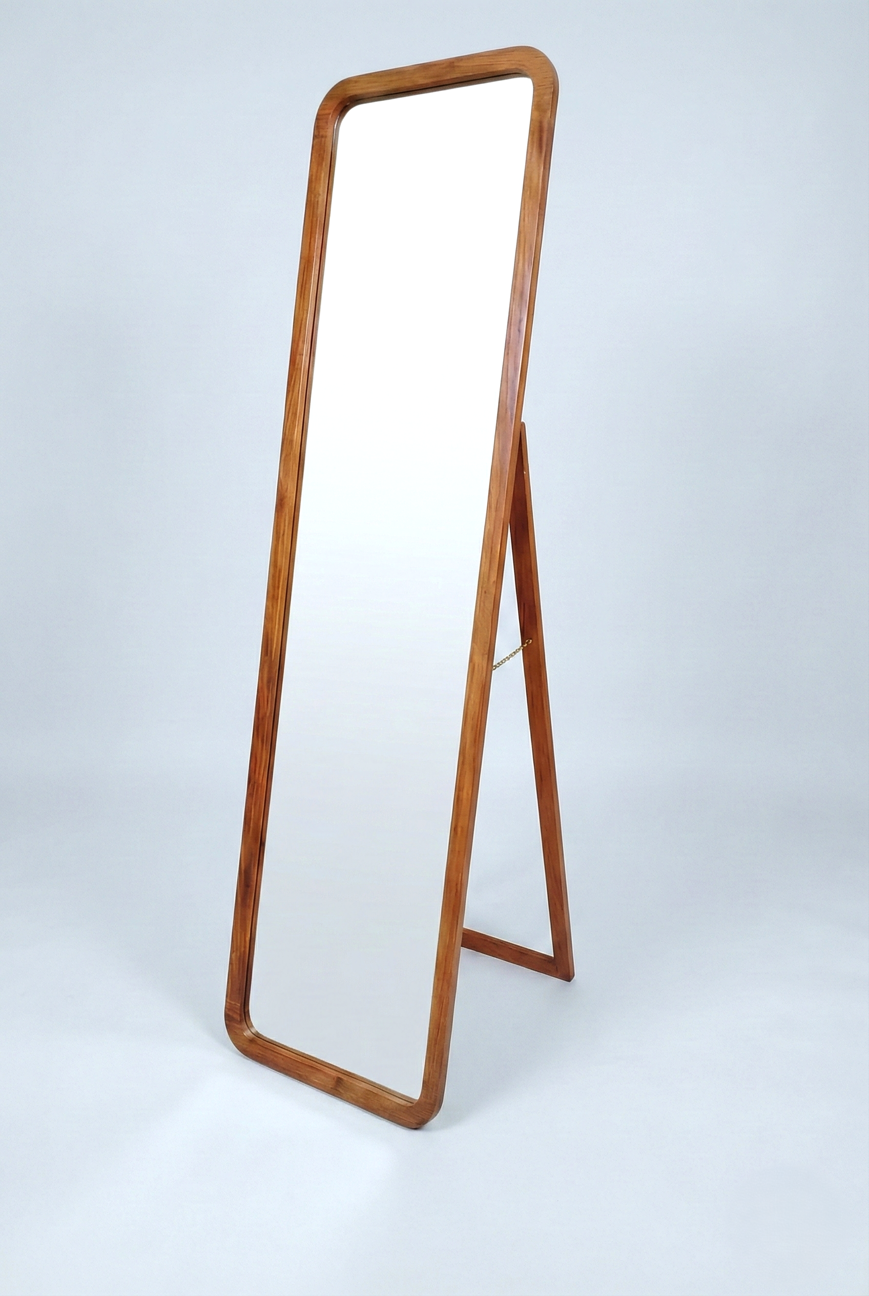 Rounded Full-Length Wooden Standing Mirror